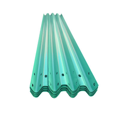 Επιστολή CE Ζινκ Coated Q235 Hot Dip Galvanized Highway Guardrail Σιδηροδρομικό εμπόδιο κυκλοφορίας από χάλυβα