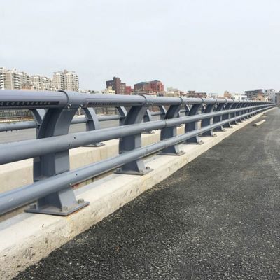 Προσαρμοσμένο χρώμα Highway Guardrail Bridge Guardrail με θερμό βύθιση γαλβανισμένο χάλυβα