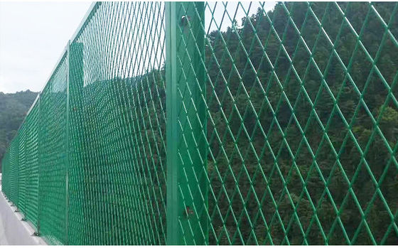 Ζυγισμένη σκόνη επικαλυμμένη αντι λάμψη Metal Mesh φράχτης για τον αυτοκινητόδρομο σε ανοξείδωτο χάλυβα
