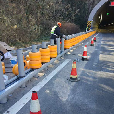 Καθαρό φράγμα για την οδική ασφάλεια Q235 Q345 Φραγμός κυκλοφορίας με τροχιά