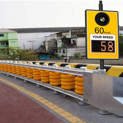 Ατσάλι από ανοξείδωτο χάλυβα Φλεξ Beam Hot Dip Galvanized Roller Guardrail για έλεγχο πλήθους