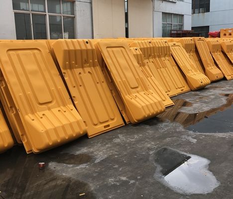 Προσαρμοσμένο πλαστικό γεμάτο νερό Jersey φραγμό σύγκρουσης για εξωτερική ασφάλεια και ασφάλεια