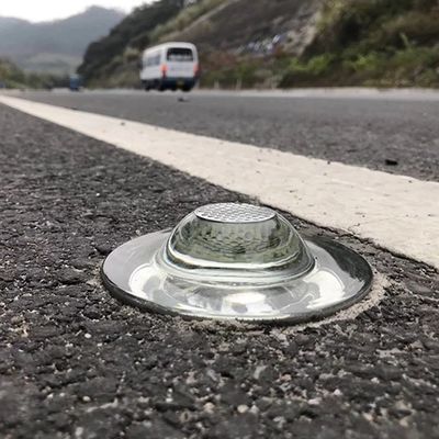 Οδική Ασφάλεια Υψηλής Αντανάκλασης Ηλιακό LED Γυαλί Γάτος Γυαλί Γυαλί Κατασκευασμένο