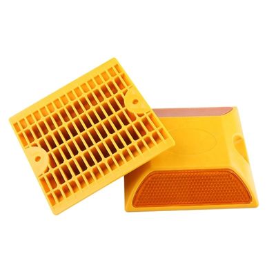 PVC πλαστική οδική άκρη για οδικό δρόμο ύψος 20 mm Δυνατότητα μακράς διαρκείας
