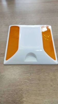 PVC πλαστική οδική άκρη για οδικό δρόμο ύψος 20 mm Δυνατότητα μακράς διαρκείας