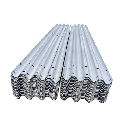 Ασφάλεια οδικών οδών W Beam Galvanized Guardrail για προσαρμοσμένη λύση προστασίας της κυκλοφορίας