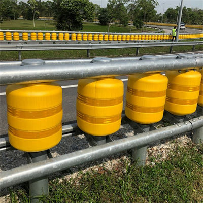 Ζεστό βουτηγμένο γαλβανισμένο Ss400 Steel Crash Roller Guardrail με EVA Rolling Barrels