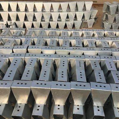 Οδική ασφάλεια W Beam Guardrail με υλικό Q235 SJ235R και πιστοποιητικό ISO9001 2008
