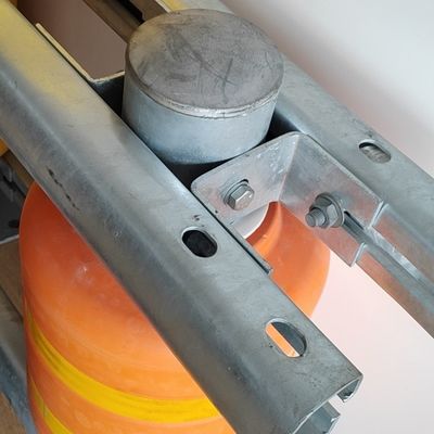 ISO9001 2008 Πιστοποιημένη Οδική Ασφάλεια EVA περιστρεφόμενα βαρέλια περιστρεφόμενο φράγμα