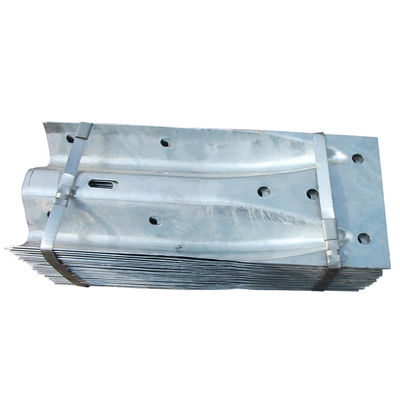 Ζυγισμένο W Beam Guardrail Bridge Terminal End Custom Shape για βελτιωμένη οδική ασφάλεια