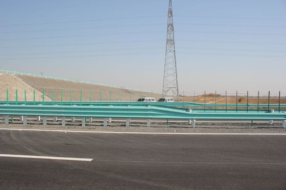 Προσαρμοσμένο W Beam Flex Beam Guardrail για την οδική ασφάλεια