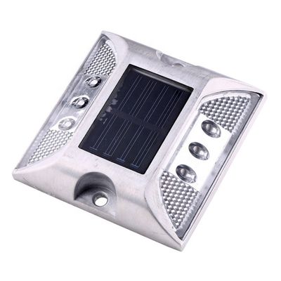 Κόκκινο σήμα προειδοποίησης οδού LED Solar Cat Eye Road Stud για βελτιωμένη ασφάλεια
