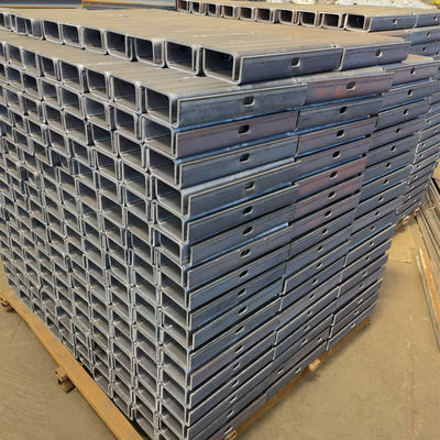 Υψηλής αντοχής W Beam Hot Dip Galvanized Steel Highway Guardrail Spacer για την οδική ασφάλεια