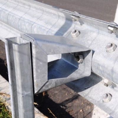 Δρόμος Χάλυβα Οδική Ασφάλεια Σιδηροτροχιά Ασφάλεια Ζυγισμένο Χάλυβα Box Blocker Spacer OEM
