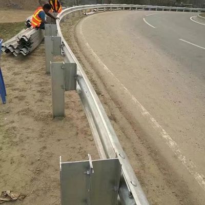 Οδική κυκλοφορία ασφαλής H αποκλειστήρας/διασταυρωτής για ζεστό βύθιση γαλβανισμένο σύστημα προστασίας αυτοκινητόδρομου