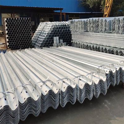 Προσαρμοσμένη Οδική Οδική Ασφάλεια W Beam Steel Guardrail Hot Dip Galvanized Q235 Q345
