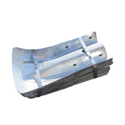 Τρίο Beam Highway Guardrail Fishtail End με γαλβανισμένη και σκόνη επικαλυμμένη προστασία