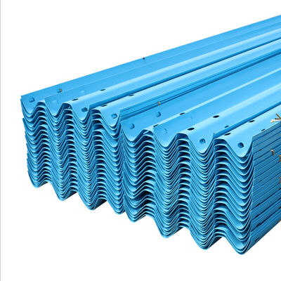 Επιστολή CE Ζινκ Coated Q235 Hot Dip Galvanized Highway Guardrail Σιδηροδρομικό εμπόδιο κυκλοφορίας από χάλυβα