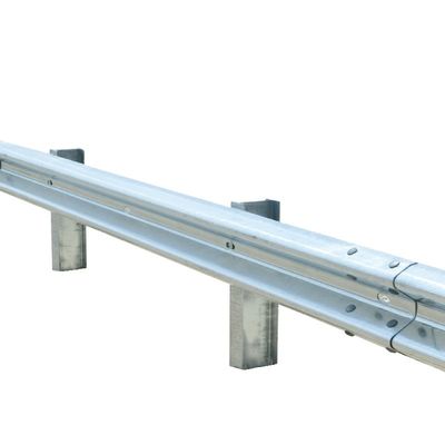 AASHTO M-180 W Beam/Thiry Beam Highway Guardrail Τραπεζικό φράγμα για εξατομικευμένες ανάγκες