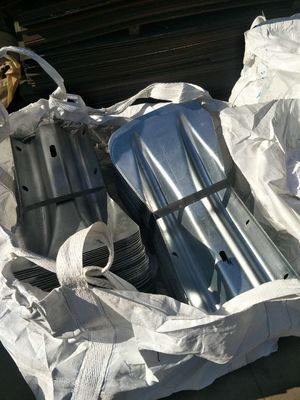 W Beam Highway Guardrail Steel Fishtail End για την προστασία του δρόμου σε προσαρμοσμένο μέγεθος