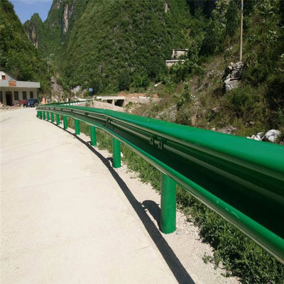 Ασφάλεια οδικής κυκλοφορίας W Beam Guardrail με υλικό Q235 Q345 και πρότυπο AASHTO M-180