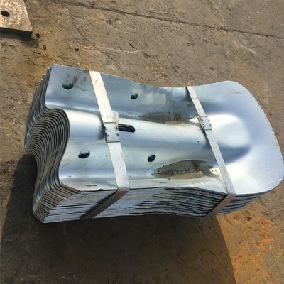 Εξωτερική Ασφάλεια W Beam Highway Guardrail Steel Fishtail End με προσαρμοσμένο υλικό