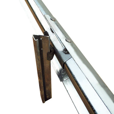 550-600g/m2 Ζινκ Επεξεργασία Q235 Q345 Ατσάλινο Σιδηροδρομικό Φραγίσματα για την Οδική Ασφάλεια