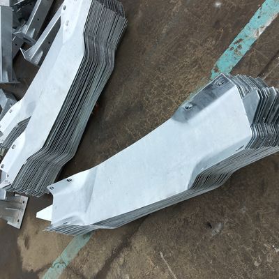 Καθαρό φράγμα Οδική κυκλοφορία Ασφάλεια Q235 Q345 Οδική προστασία Σιδηροδρομική περίφραξη Ατσάλινη ακμή