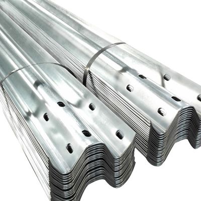 ISO πιστοποιημένο από ανοξείδωτο χάλυβα Flex Beam Highway Guardrail Q235 Q345 Ζυγισμένο χάλυβα