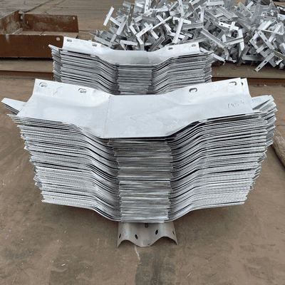 ISO9001 2008 Πιστοποιημένο W Beam Highway Guardrail Q235 Q345 Χάλυβα Buffer End για την αγορά