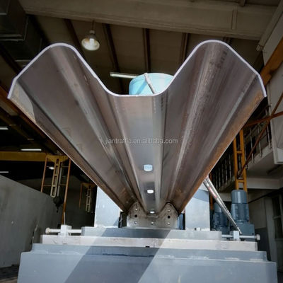 Δρόμος W Beam 2 Bending Guardrails Προσαρμοσμένο δρόμος οδικής κυκλοφορίας δρόμος χάλυβα εμπόδιο