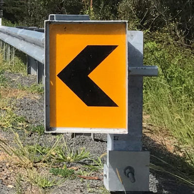 Προσαρμοσμένο W Beam Highway Metal Guardrail με ατσάλινο τερματικό άκρο SKT Εξαχθεί στις Φιλιππίνες