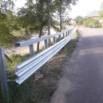 Ζυγισμένο χάλυβα Τυρί Beam Guardrail Προσαρμοσμένο για τις απαιτήσεις του έργου σας