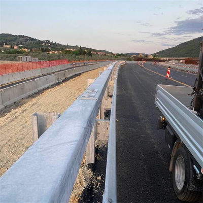 Οδική ασφάλεια Προσαρμοσμένο χρώμα τροχαία φύλαξη φύλαξης για Προσαρμοσμένα έργα οδικών οδών