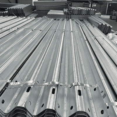 ISO9001/TUV/ BV/CE Πιστοποιημένο Q345 SJ345R Υλικό Ζυγισμένο W Beam Highway Guardrail
