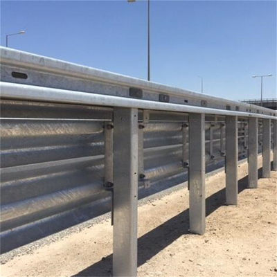 2.7mm/3.0mm πάχος Ζυγισμένο χάλυβα W Beam Guardrail για την οδική ασφάλεια Q235 Q345
