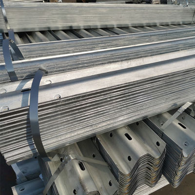 Κάτω Ζυγισμένο κυματοειδές W δέμα Highway Crash Guardrail με και προσαρμοσμένο σχεδιασμό