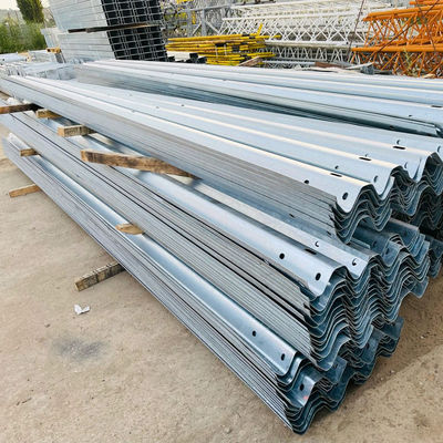 Προσαρμοσμένο Αντισυγκρούσεις Guardrail Ζινκ Επιχρισμός Εξωτερική Ασφάλεια εμπόδιο κυκλοφορίας