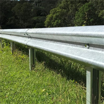 Προσαρμόσιμο χρώμα Ζινκ επικαλυμμένο S355jr Q355B A36 Ατσάλινη W-Beam για Highway Guardrail
